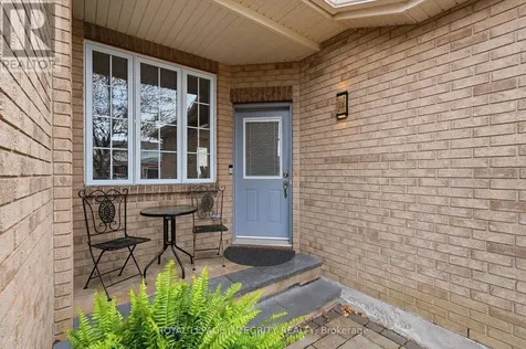 1073 Brasseur Crescent Ottawa ON K4A 5A1
