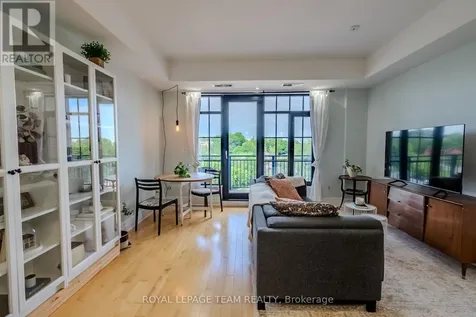 327 Breezehill Avenue South Ottawa ON K1Y 1R6