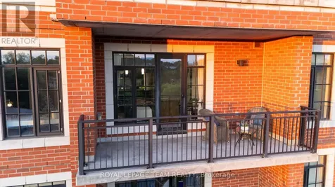 327 Breezehill Avenue South Ottawa ON K1Y 1R6