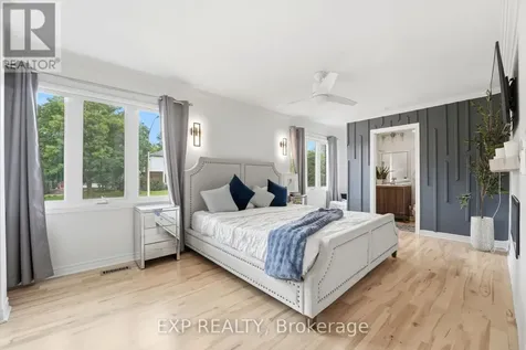 748 Weston Drive Ottawa ON K1G 1W2
