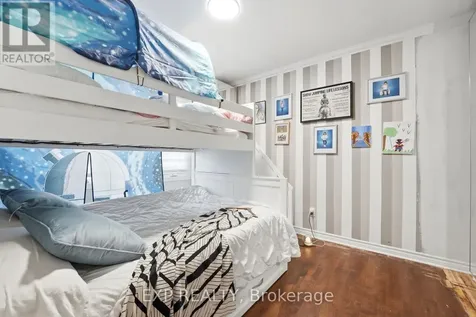 748 Weston Drive Ottawa ON K1G 1W2