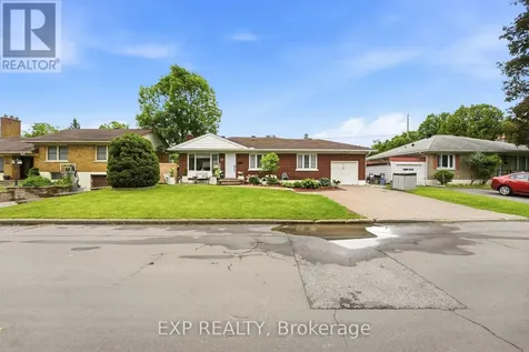 748 Weston Drive Ottawa ON K1G 1W2