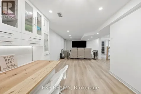 748 Weston Drive Ottawa ON K1G 1W2
