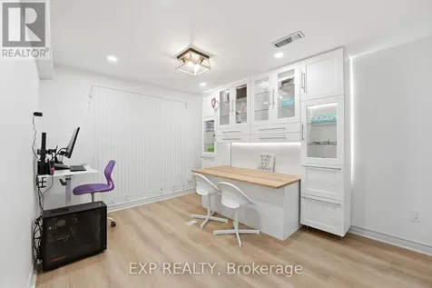 748 Weston Drive Ottawa ON K1G 1W2