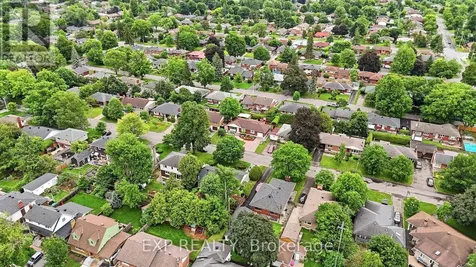 748 Weston Drive Ottawa ON K1G 1W2