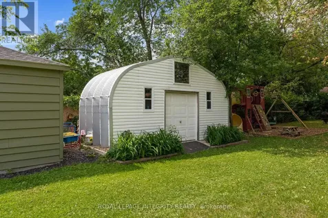 48 Dunham Street Ottawa ON K1J 7L8