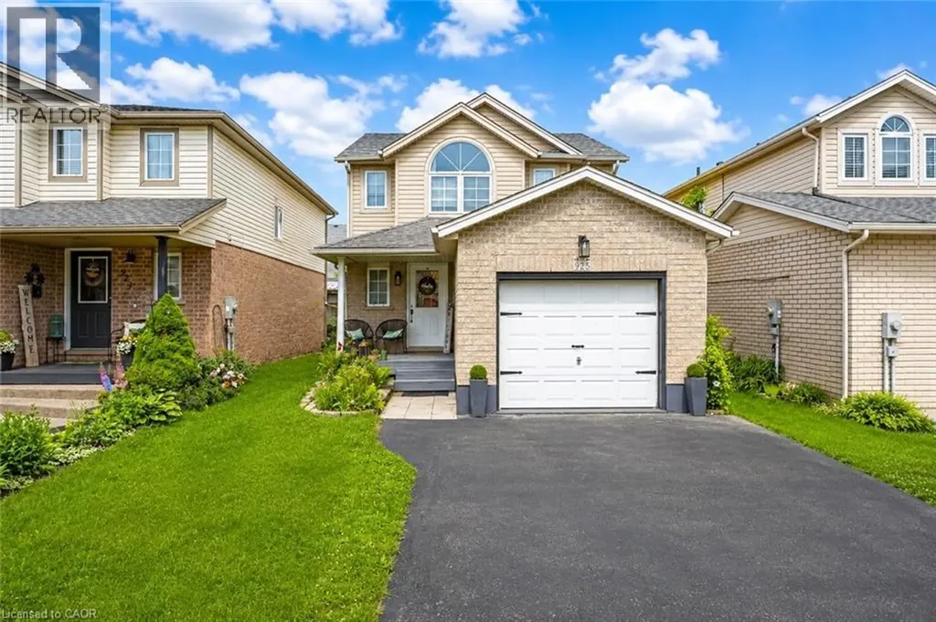 925 Copper Leaf Crescent Kitchener ON N2E 3W1