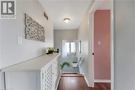 925 Copper Leaf Crescent Kitchener ON N2E 3W1