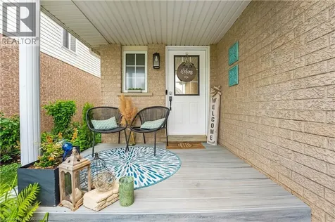 925 Copper Leaf Crescent Kitchener ON N2E 3W1