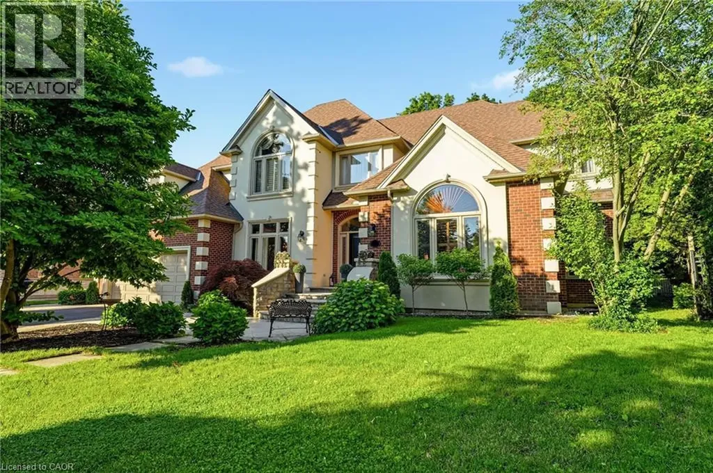 1111 Crofton Way Burlington ON L7P 4X1