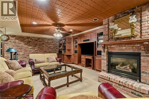 1111 Crofton Way Burlington ON L7P 4X1