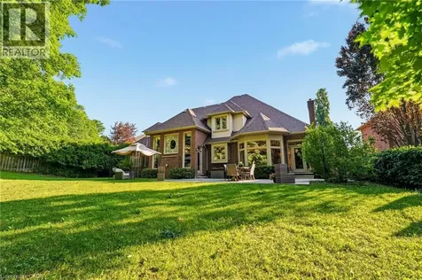1111 Crofton Way Burlington ON L7P 4X1