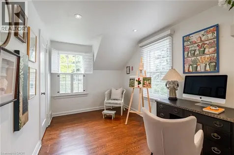 32 Park Avenue Oakville ON L6J 3X8