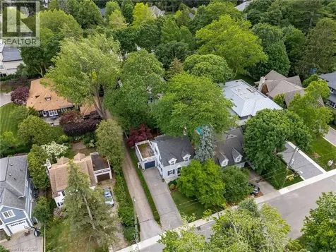 32 Park Avenue Oakville ON L6J 3X8