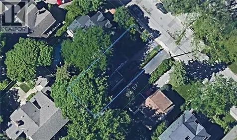 32 Park Avenue Oakville ON L6J 3X8