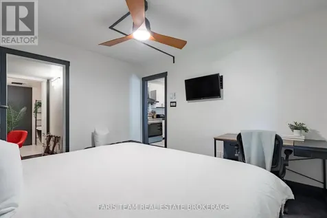 23 Dawson Drive Collingwood ON L9Y 5B4
