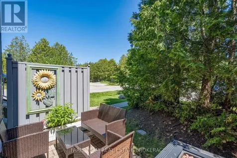 23 Dawson Drive Collingwood ON L9Y 5B4