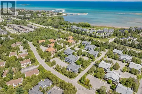 23 Dawson Drive Collingwood ON L9Y 5B4