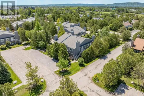 23 Dawson Drive Collingwood ON L9Y 5B4