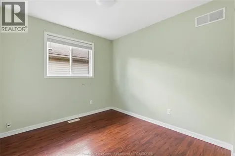 437 Merrill Avenue Lasalle ON N9J 3R2
