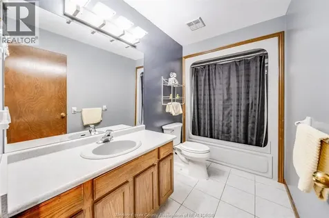 647 Alpenrose Court Windsor ON N9G 2X7