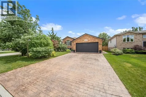 647 Alpenrose Court Windsor ON N9G 2X7