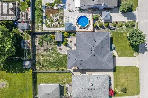 424 Laporte Avenue Windsor ON N8S 3R2