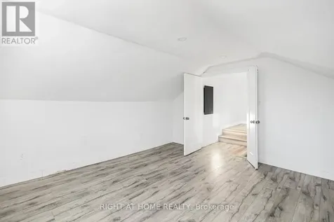 100 Green Mountain Road East Hamilton ON L8J 2W4