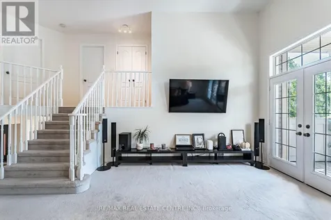 78 Lambert Crescent Brantford ON N3T 0E9