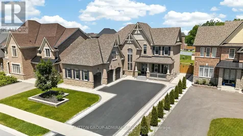 187 Trail Boulevard Springwater ON L9X 1A8