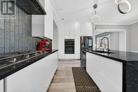 187 Trail Boulevard Springwater ON L9X 1A8