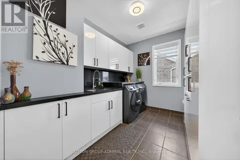187 Trail Boulevard Springwater ON L9X 1A8