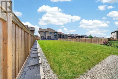 187 Trail Boulevard Springwater ON L9X 1A8