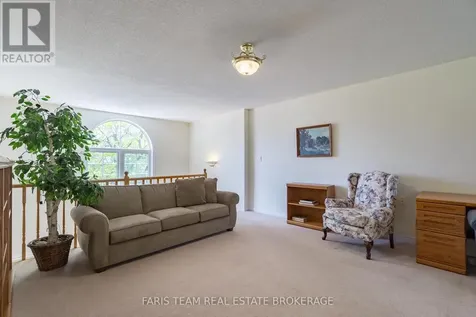 60 Museum Drive Orillia ON L3V 7T9