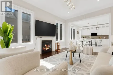 9 Mario Avenue Markham (cachet) ON L6C 0X8