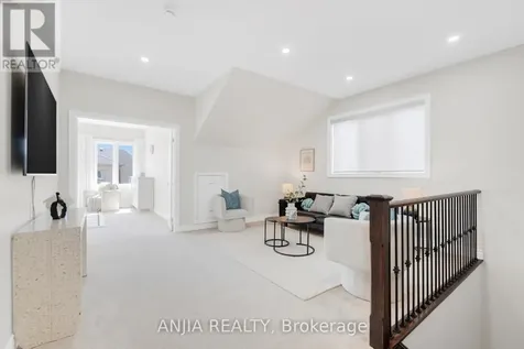 9 Mario Avenue Markham (cachet) ON L6C 0X8