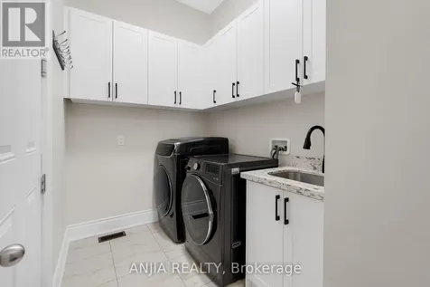 9 Mario Avenue Markham (cachet) ON L6C 0X8