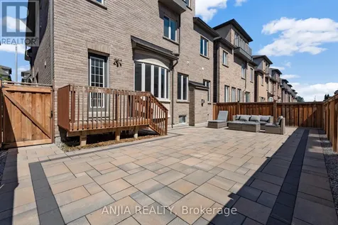 9 Mario Avenue Markham (cachet) ON L6C 0X8