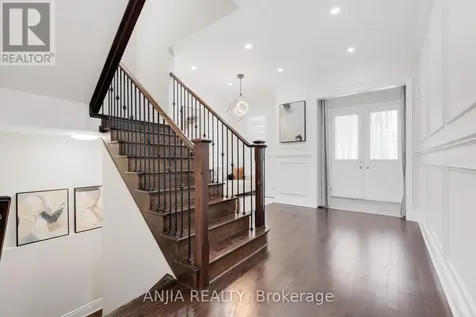 9 Mario Avenue Markham (cachet) ON L6C 0X8