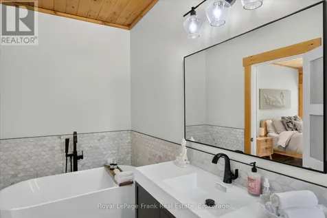 413 West Bay Road North Kawartha ON K0L 1A0