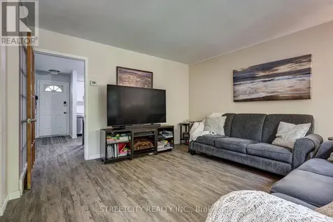 81 Parkside Drive St. Thomas ON N5R 3V1