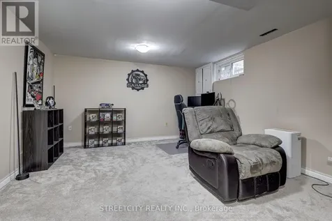 81 Parkside Drive St. Thomas ON N5R 3V1