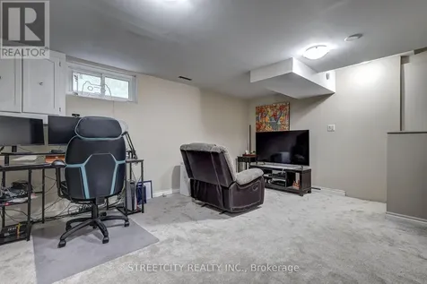 81 Parkside Drive St. Thomas ON N5R 3V1