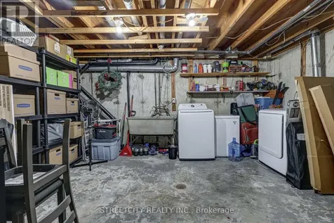 81 Parkside Drive St. Thomas ON N5R 3V1