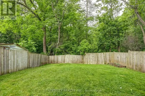81 Parkside Drive St. Thomas ON N5R 3V1