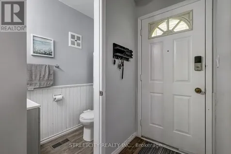 81 Parkside Drive St. Thomas ON N5R 3V1