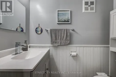 81 Parkside Drive St. Thomas ON N5R 3V1