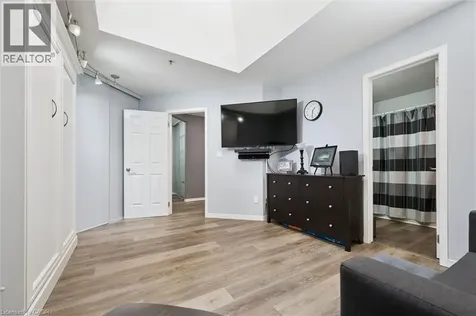 1009 Queenston Road Cambridge ON N3H 3K7