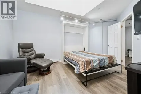 1009 Queenston Road Cambridge ON N3H 3K7