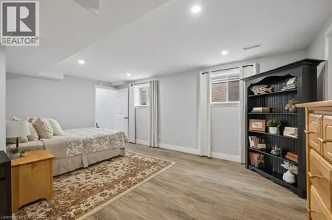 530 Penny Lane Waterloo ON N2T 2L2